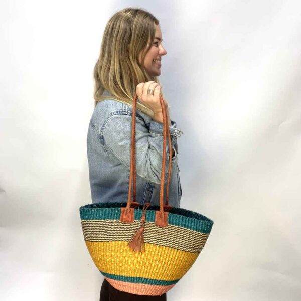 Hand-bag-181-GoldenGate (1) Handwoven elephant grass carry basket.