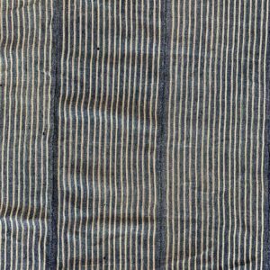 Indigo-cloth-InC-M-251-plein (2) Authentic hand-dyed cloth showcasing traditional techniques.