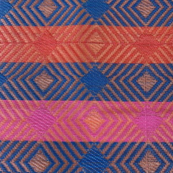 L-afri-mat-040-Francesca (2) Artisan-crafted mat adding pattern, warmth, and environmentally conscious charm.