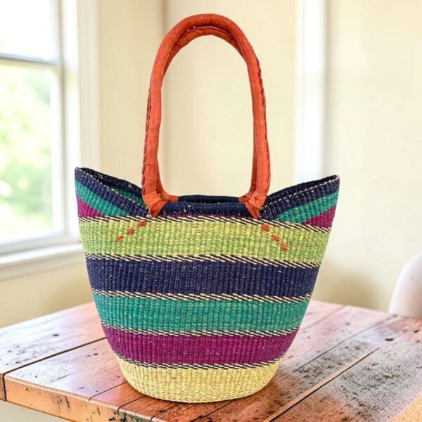 long handle market basket with coloured pattern
