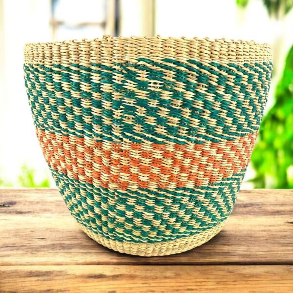 Planter-basket-081-espallier (1) Basket showcasing eco fiber strength with earthy pigments.