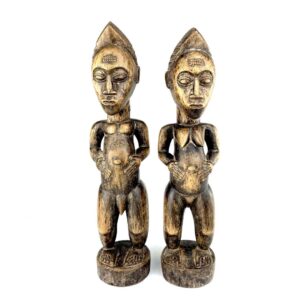 Baule statue pair