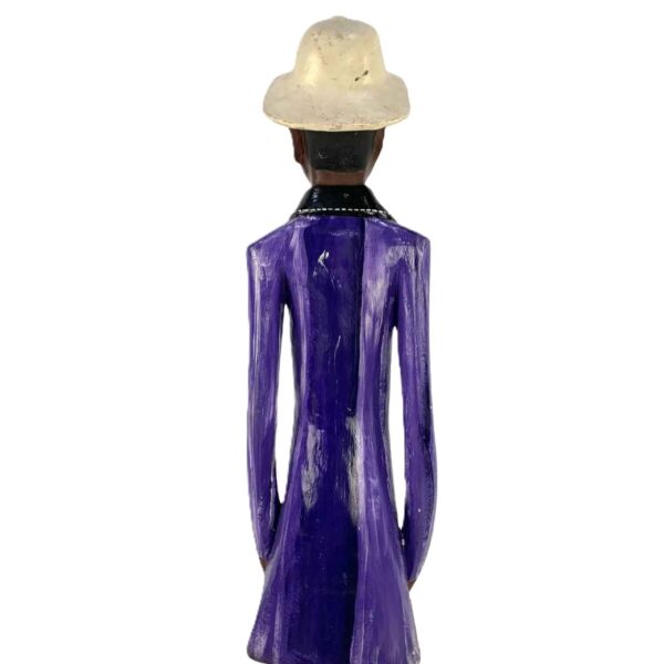 STAT-IV-CLNL-035-farrah (4) Handcrafted African sculpture merging decorative appeal with heritage.