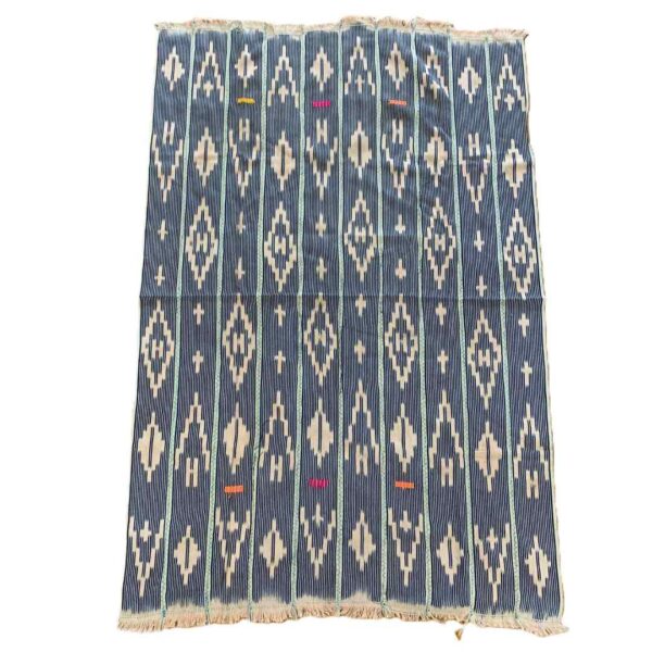 bashiri-indigo-cotton-229-bolga-african-textile-handwoven-2 Full view of the indigo cotton cloth with columns of pale diamond motifs on a white background