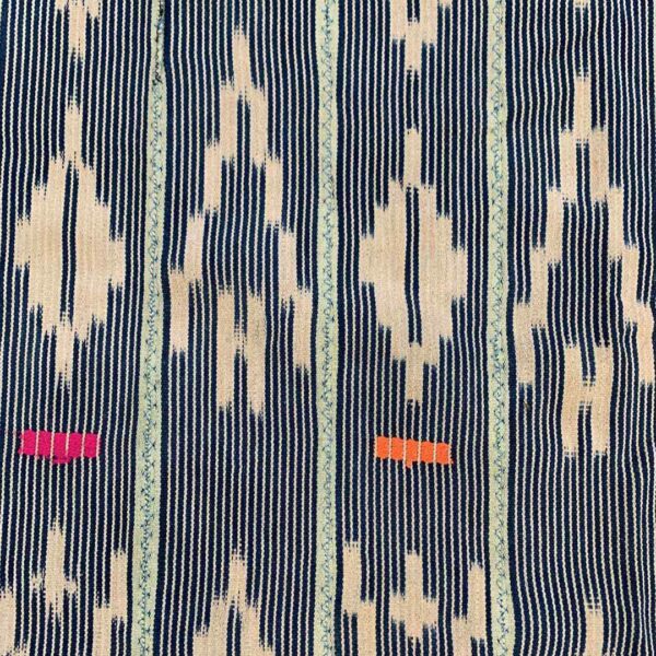 bashiri-indigo-cotton-229-bolga-african-textile-handwoven-3 Close-up of the indigo cotton cloth with columns of pale diamond motifs