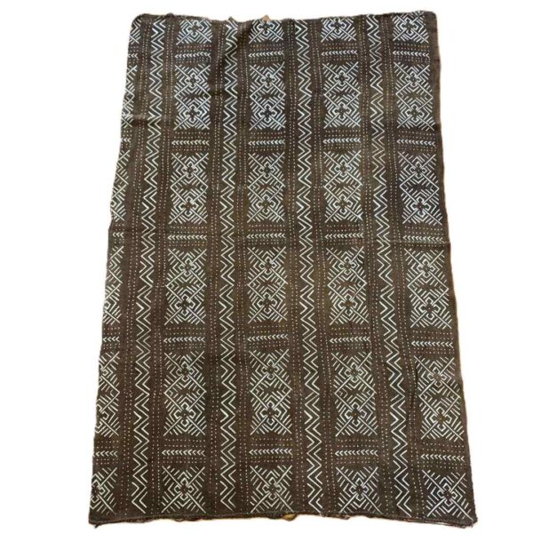 bashiri-mudcloth-medium-160-addax-bogolan-african-fabric-2 Full view of the medium earth-toned mudcloth with pale zigzag and diamond panels on a white background