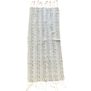 bashiri-mudcloth-small-151-silverbill-african-mud-cloth-fabric-2 Full view of the small light mudcloth with fine rows of dark dashes and arrows on a white background