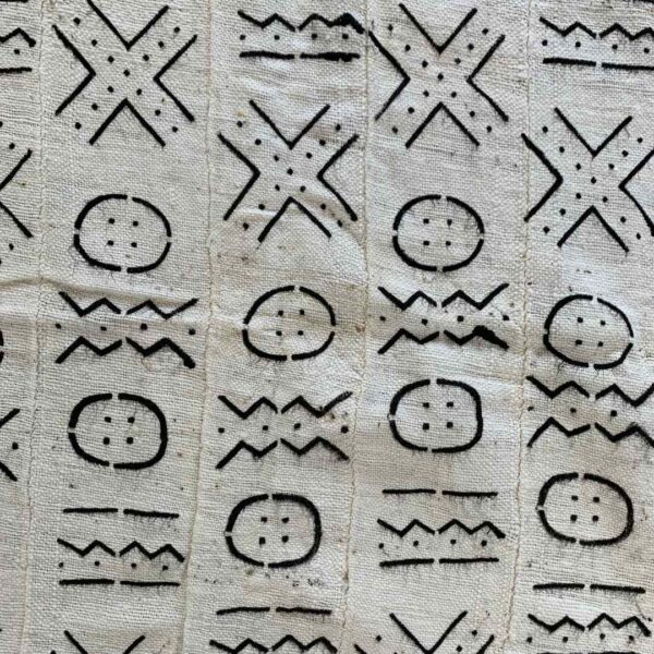bashiri-mudcloth-small-153-hoopoe-bogolan-african-fabric-3 Close-up of the light mudcloth with rows of dark circles and crosses