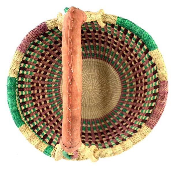 medium-round-basket-687-blossom-rich-tone-checked-bolga-african-basket-bashiri-2 Top view of the rich-toned checked medium round Bolga basket showing the woven interior and handle