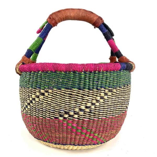medium-round-basket-692-windmill-rich-tone-zigzag-bolga-woven-bashiri-3 Front view of the rich-toned zigzag medium round Bolga basket, handwoven from elephant grass