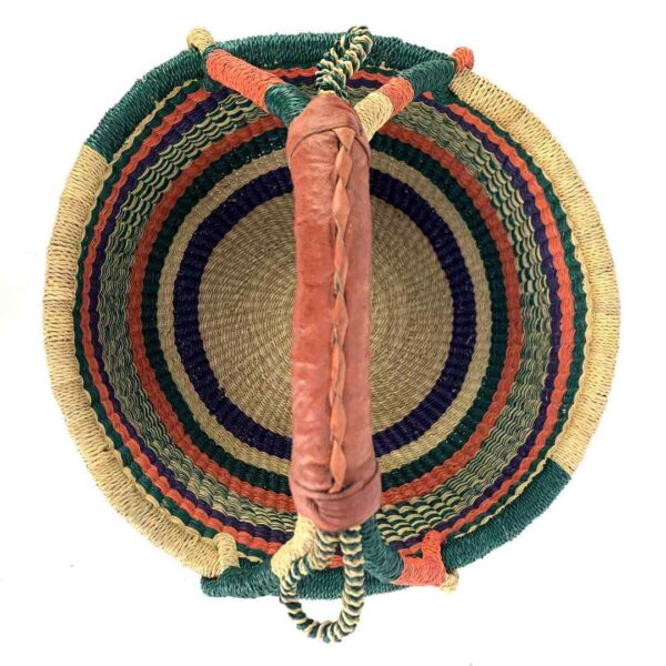 medium-round-basket-693-charm-deep-tone-striped-bolga-african-basket-bashiri-2 Top view of the deep-toned striped medium round Bolga basket showing the woven interior and handle