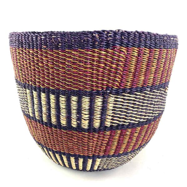 planter-basket-090-planted-earthy-ribbed-stripe-vegan-woven-bashiri-3 Front view of the earthy ribbed planter basket, handwoven from elephant grass