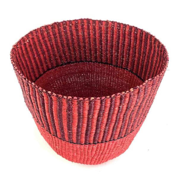 planter-basket-092-seed-tonal-ribbed-vegan-african-basket-bashiri-2 Top view of the tonal ribbed planter basket showing the woven interior