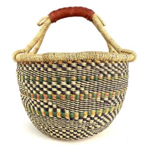 Angled view of the large round Bolga basket, kings