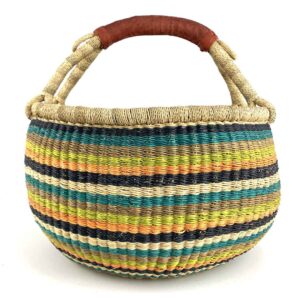 Angled view of the large round Bolga basket, casa