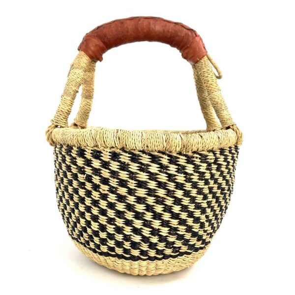 small-round-basket-716-angular-black-natural-bolga-african-basket-bashiri-3 Front view of the small round Bolga basket with a black and natural checked weave, on a white background