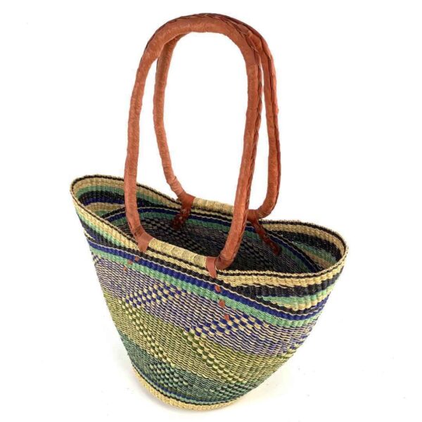 woven-market-basket-lh-273-lach-bashiri-3 Angled view of the long handle market basket showing the woven interior
